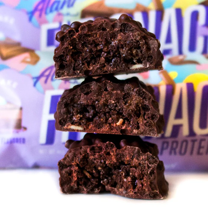 Alani Nu Fit Snacks Chocolate Cake  - wielowarstwowy baton białkowy 170kcal - Image 2