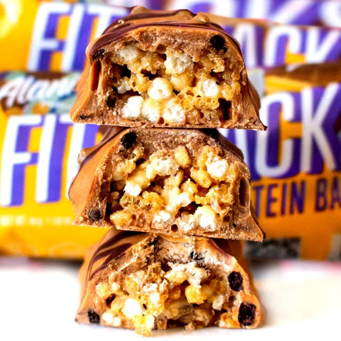 Alani Nu Fit Snacks Peanut Butter Crisp - wielowarstwowy baton białkowy 170kcal