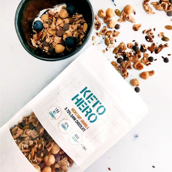 Keto Hero Kickstart Granola +70% Dark Chocolate - keto granola bez cukru z belgijską ciemną czekoladą - Image 3