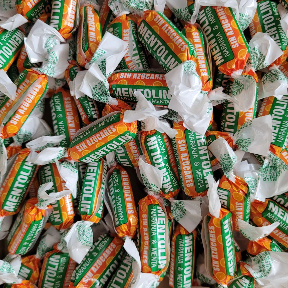 Mentolin Naranja & Menta - pomarańczowo-mentolowe cukierki bez cukru na wagę - Image 2