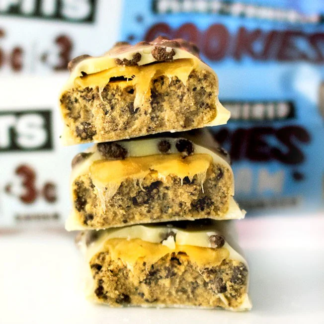 MisFits Plant White Choc Cookies'n'Cream - wegański baton proteinowy ze stewią - Image 4