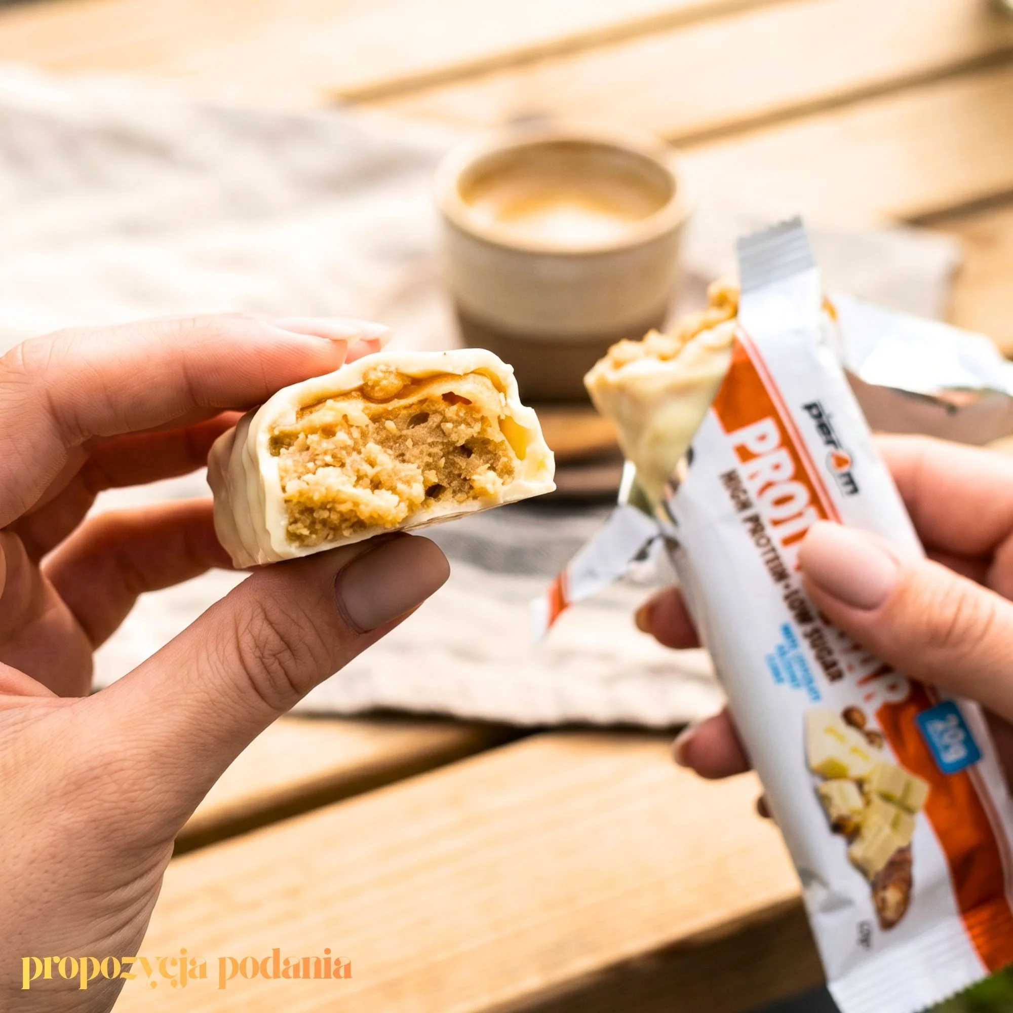 Per4m Protein Bar White Chocolate Hazelnut - baton białkowy 20g białka, fenomenalny smak Biała Czekolada & Orzech Laskowy - Image 2