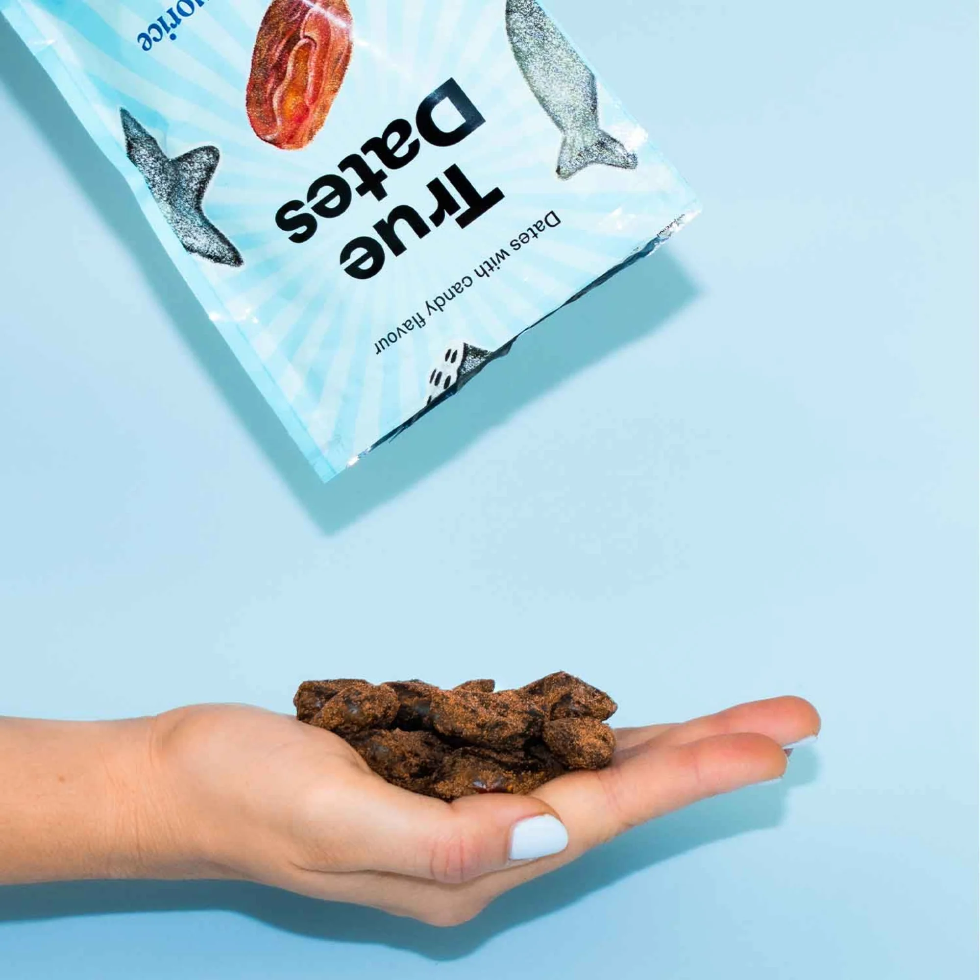 True Dates Salty Liquorice - lukrecjowe słodko słone daktyle dla koneserów smaku - Image 3