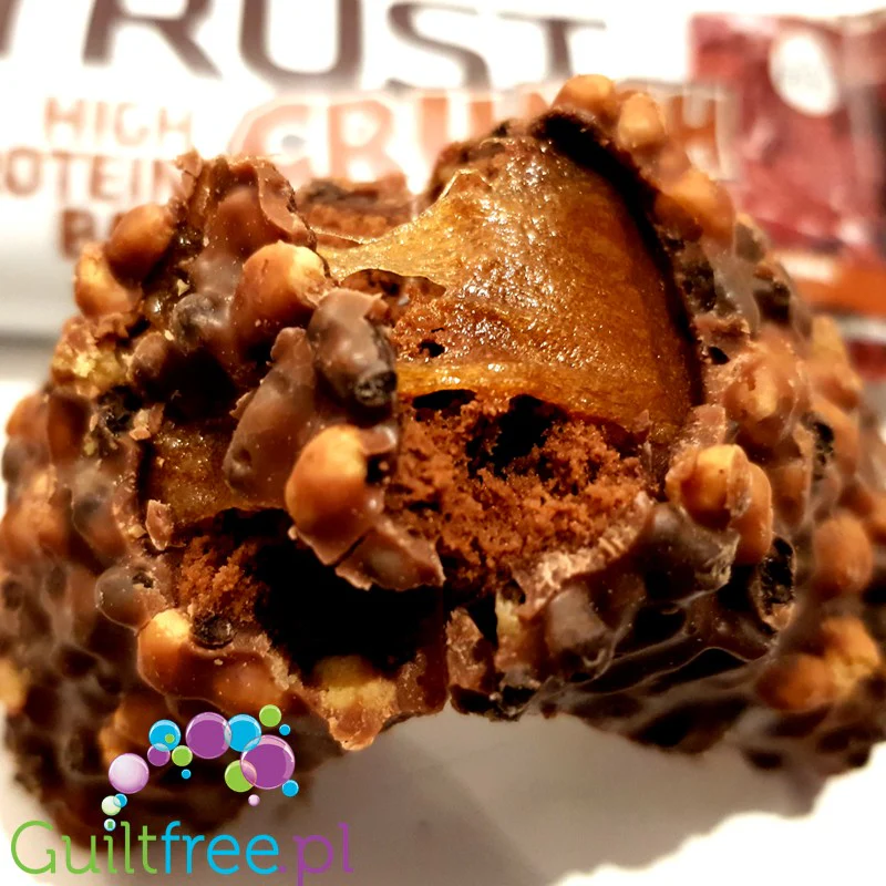 USN Trust Crunch Fudge Brownie - chrupiący baton białkowy z masą karmelową - Image 2