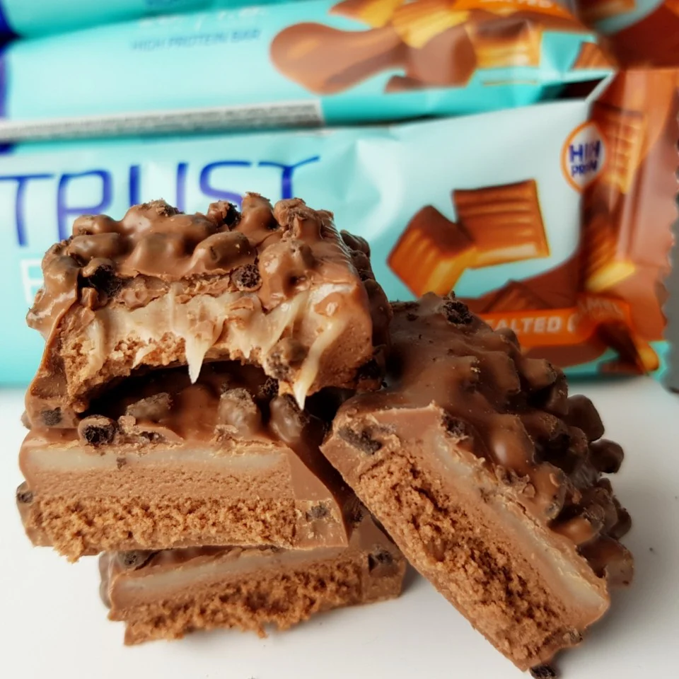 USN Trust Fusion Salted Caramel - baton białkowy 20g białka 1,5g cukru
