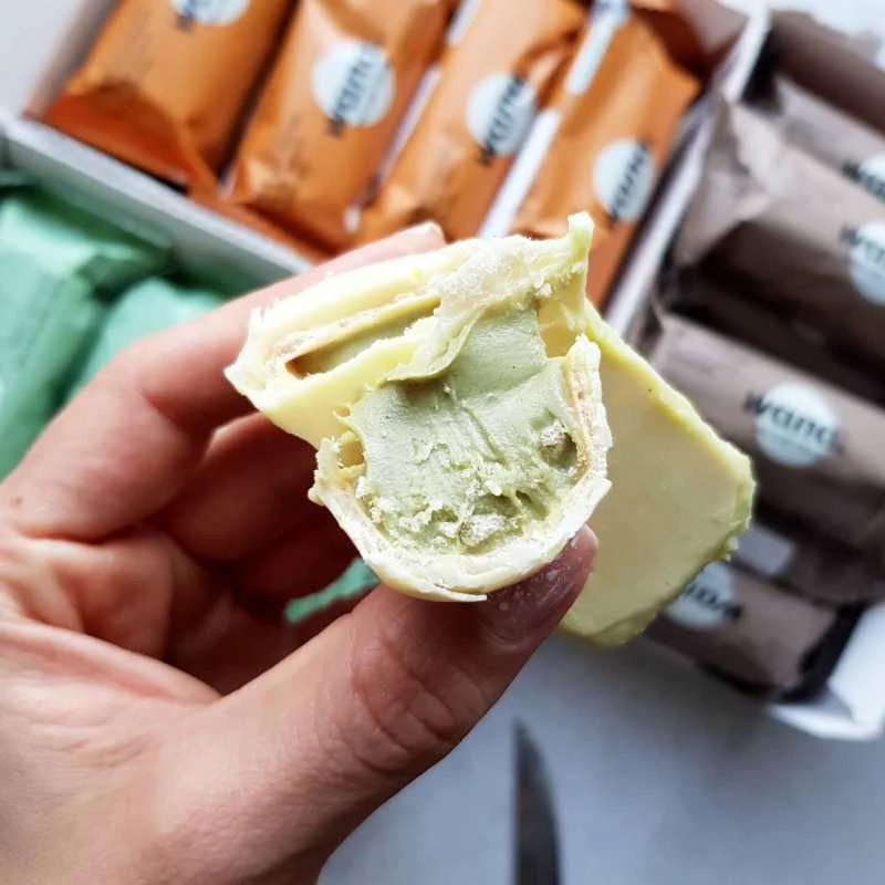 Wana WafAnd'Cream White Chocolate Pistachio Cream - bezglutenowy wafelek w czekoladzie z kremem proteinowym 14g białka - Image 5